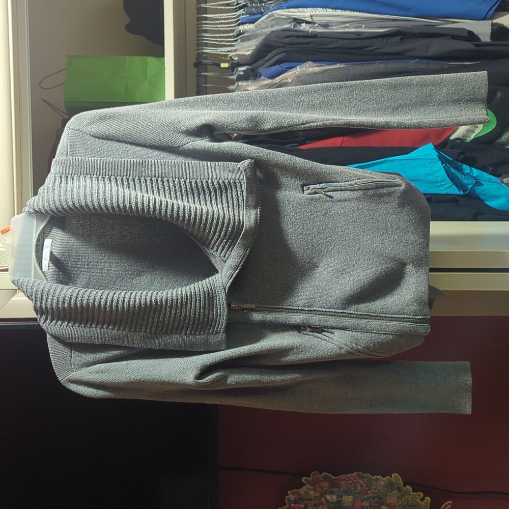 NY and Company zip-up short sweater medium
